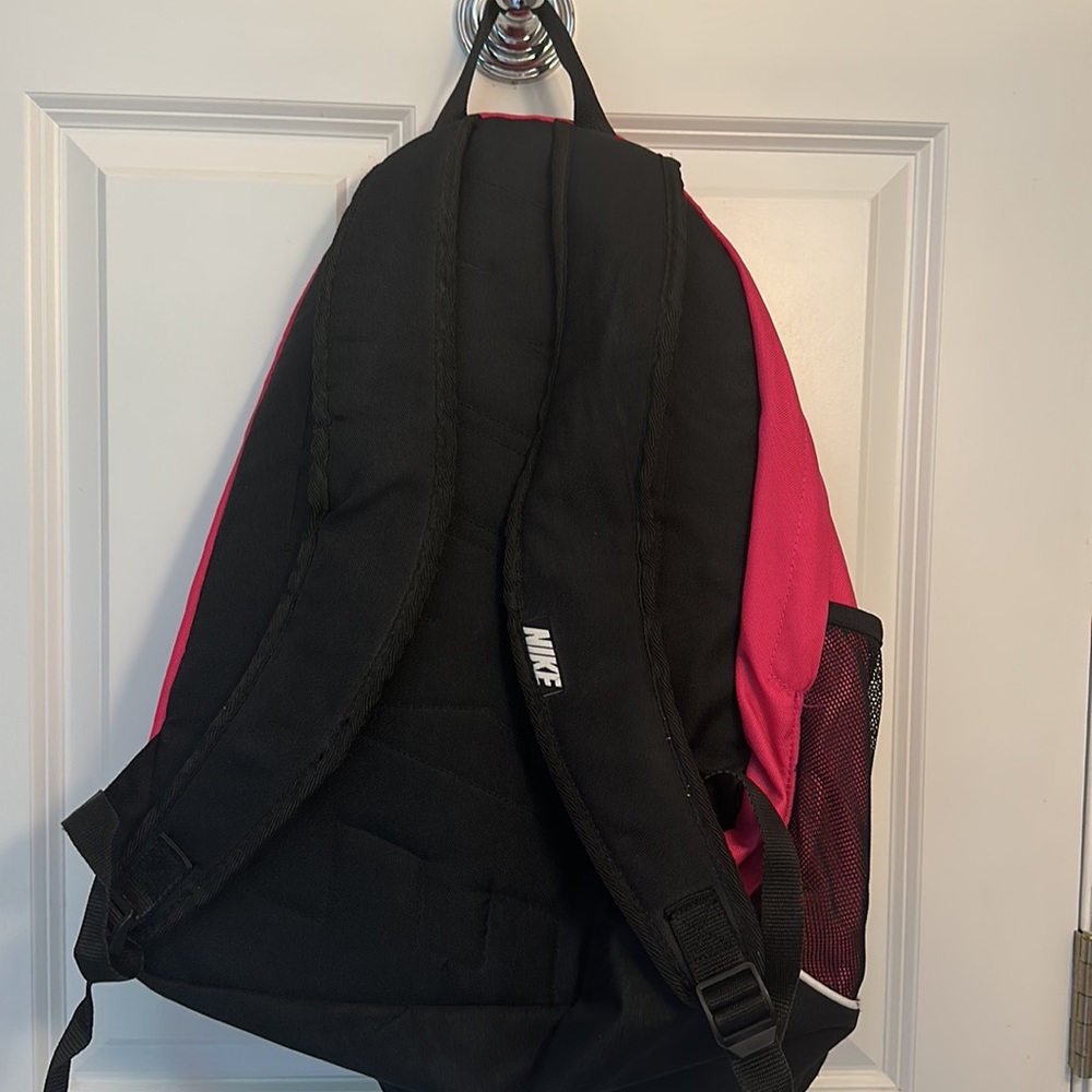 Nike Backpack - Picture 6 of 6